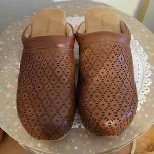 G H Bass leather clogs size 8
